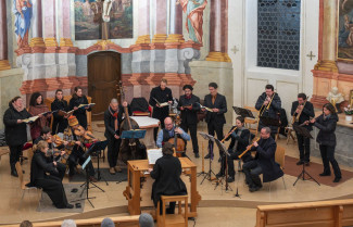 (c) Gradus ad Parmassum